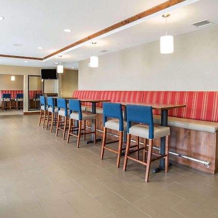 Comfort Suites Moab Near Arches National Park Exterior photo