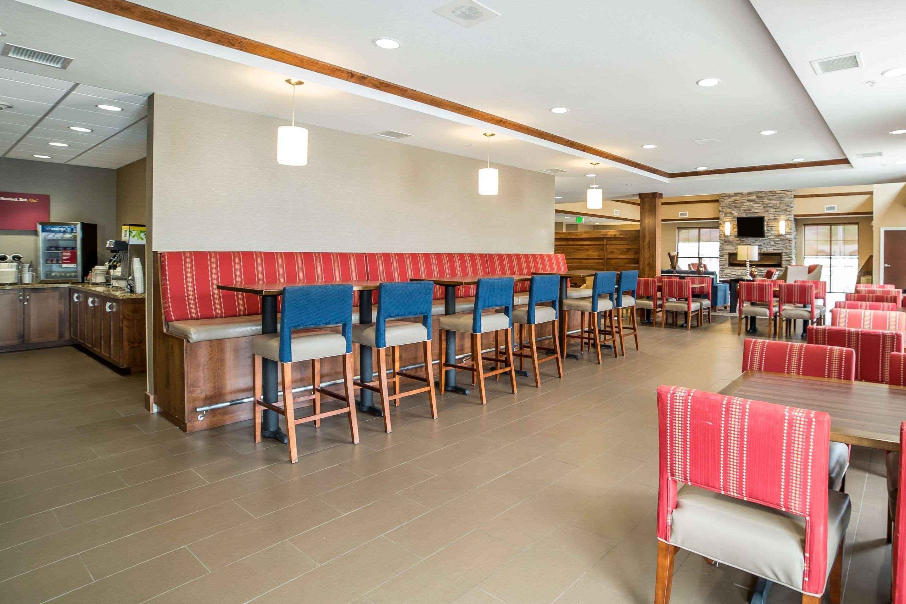 Comfort Suites Moab Near Arches National Park Exterior photo
