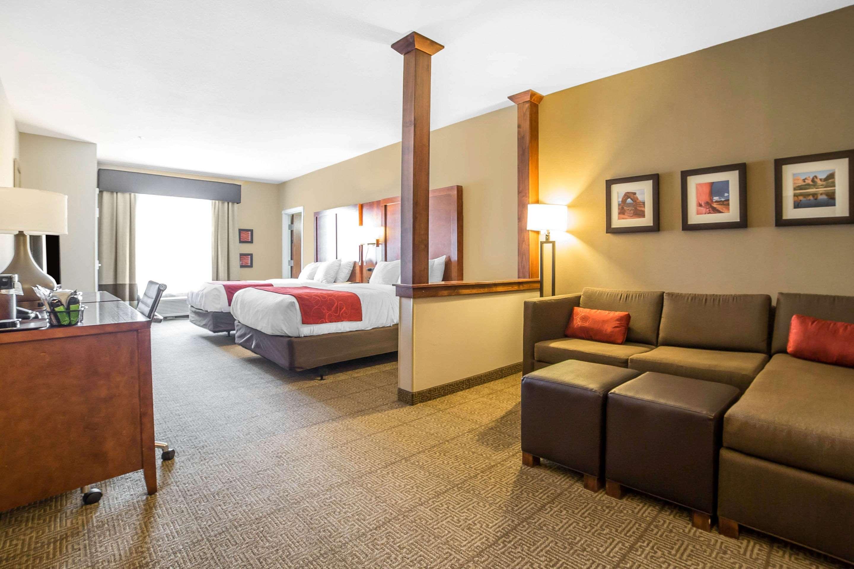 Comfort Suites Moab Near Arches National Park Exterior photo