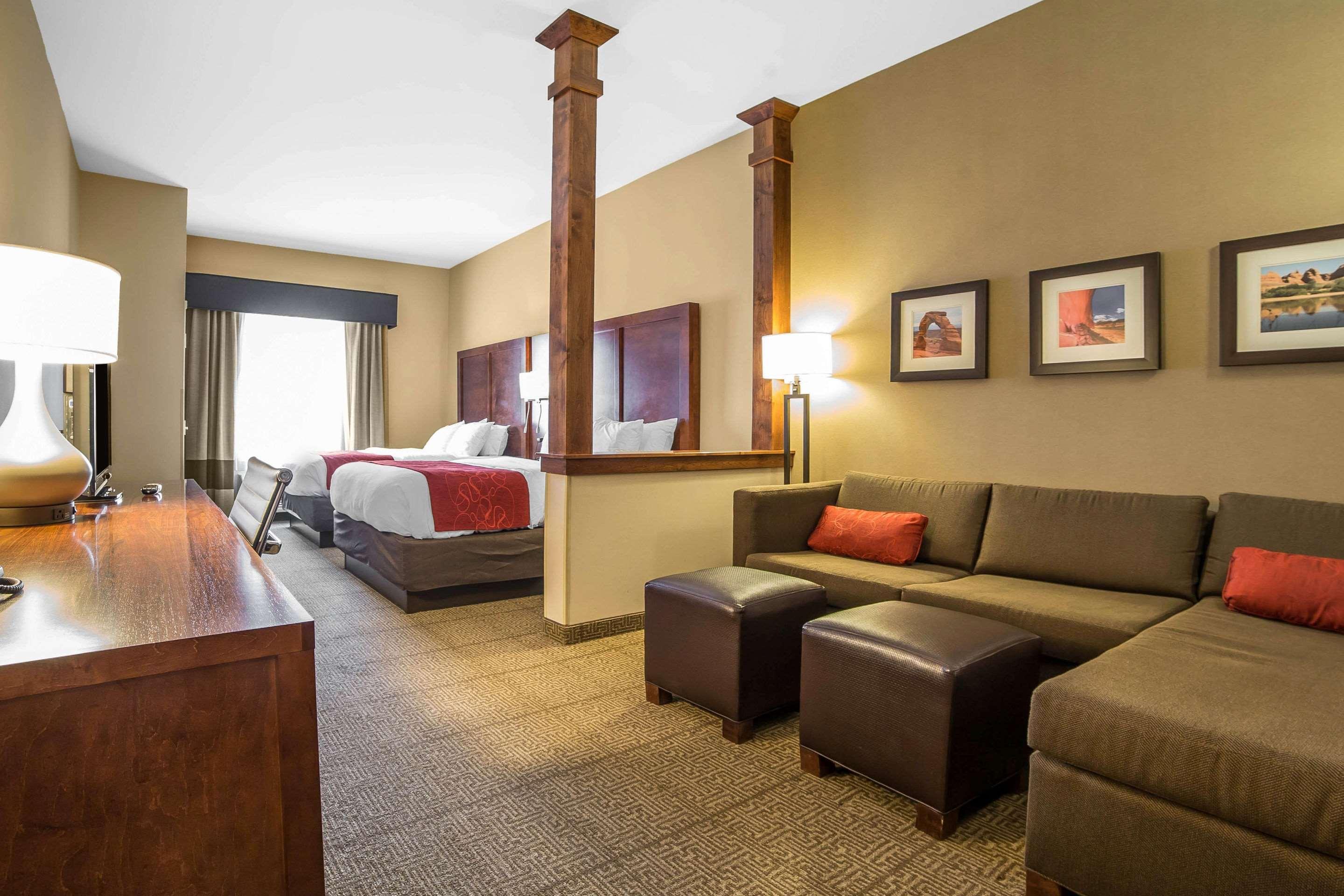Comfort Suites Moab Near Arches National Park Exterior photo
