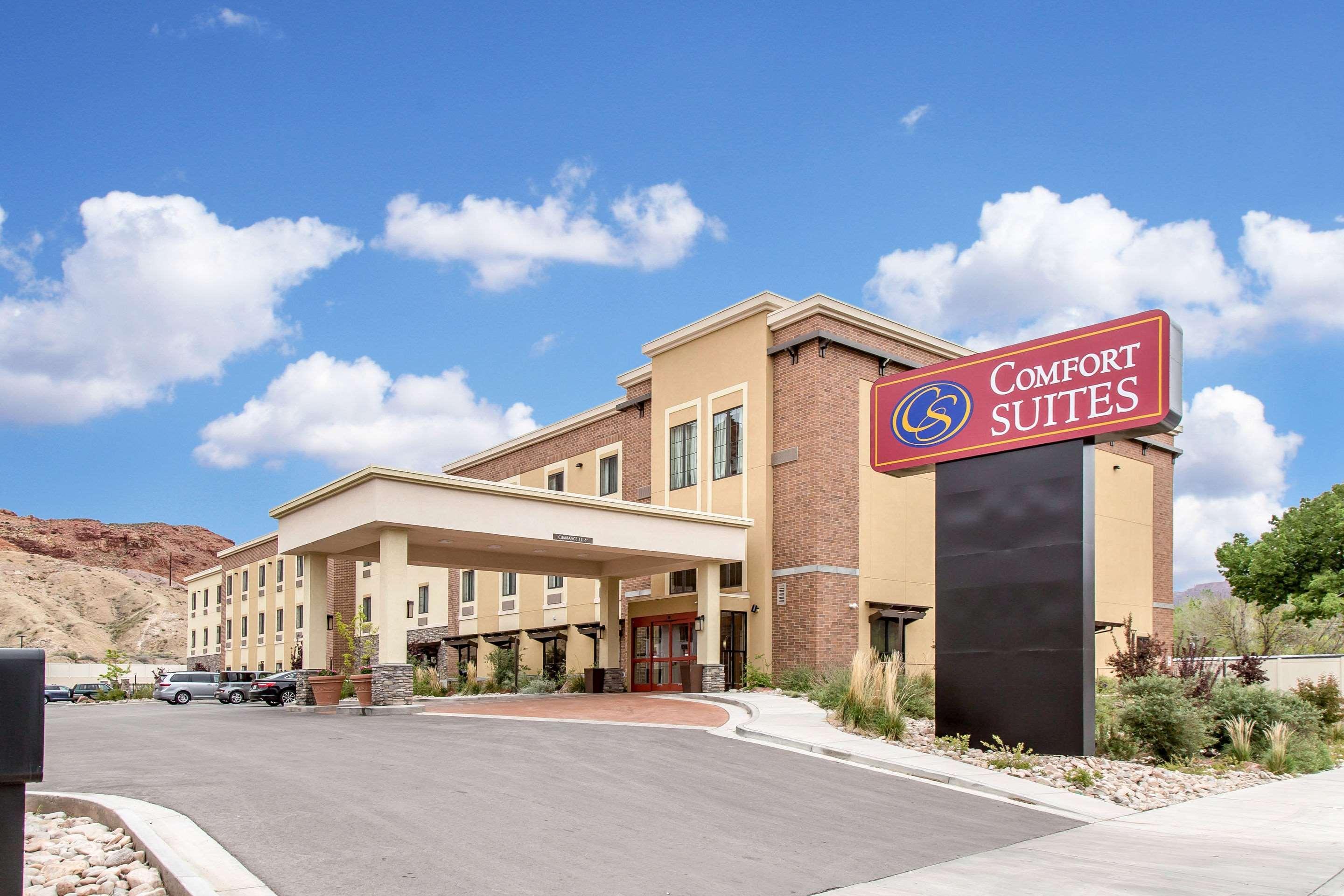 Comfort Suites Moab Near Arches National Park Exterior photo