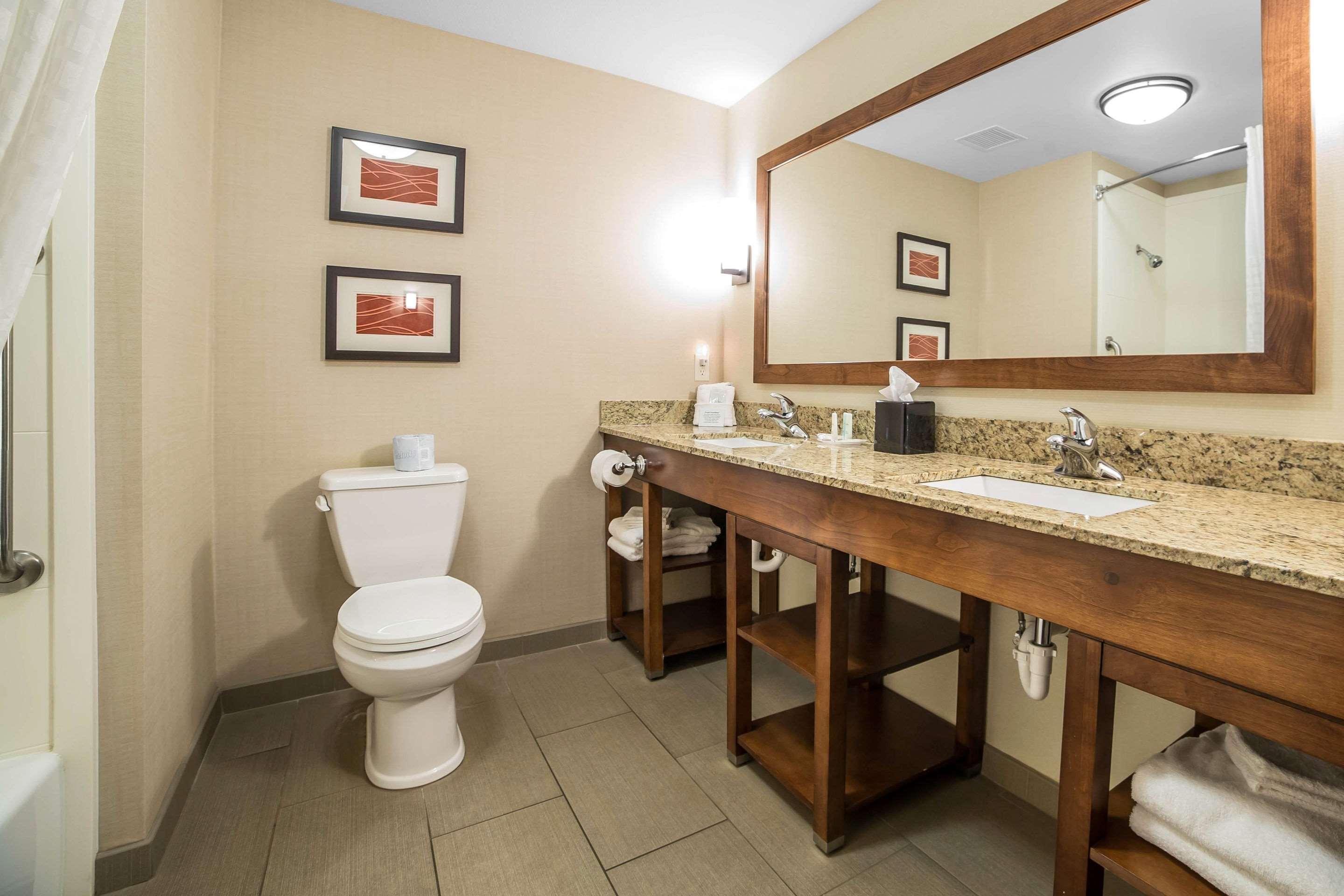 Comfort Suites Moab Near Arches National Park Exterior photo